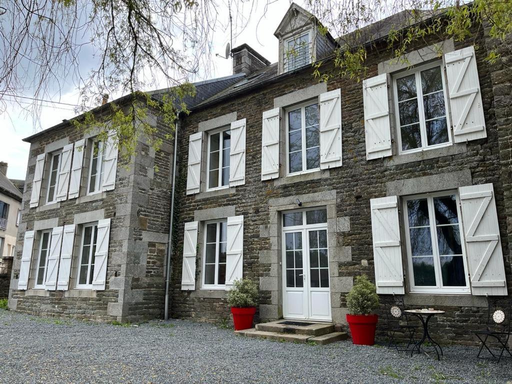 La Maison Des Amis En Normandie Pontfarcy Εξωτερικό φωτογραφία