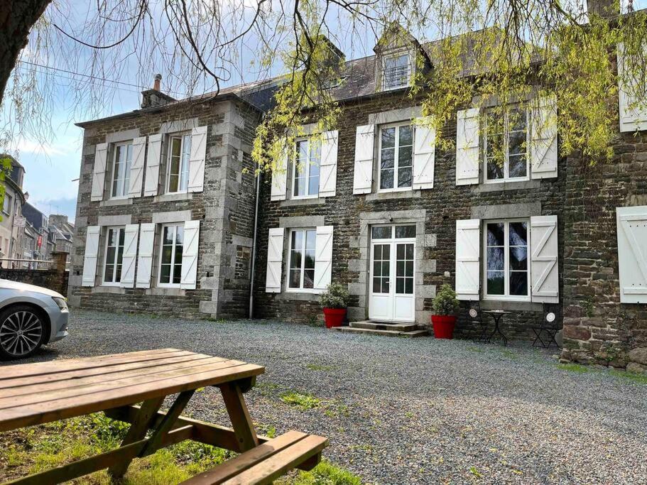 La Maison Des Amis En Normandie Pontfarcy Εξωτερικό φωτογραφία