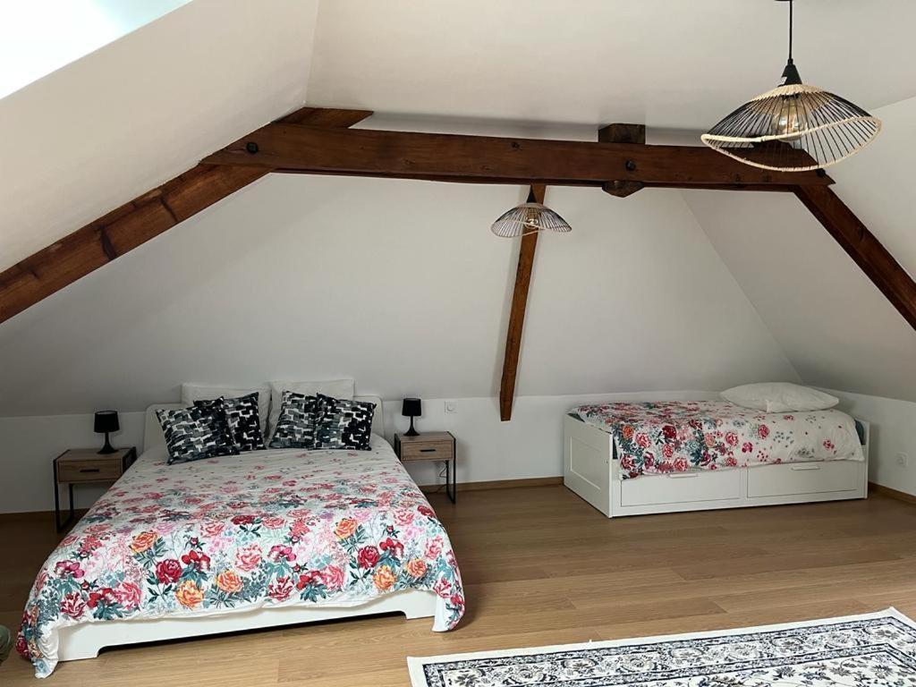 La Maison Des Amis En Normandie Pontfarcy Εξωτερικό φωτογραφία
