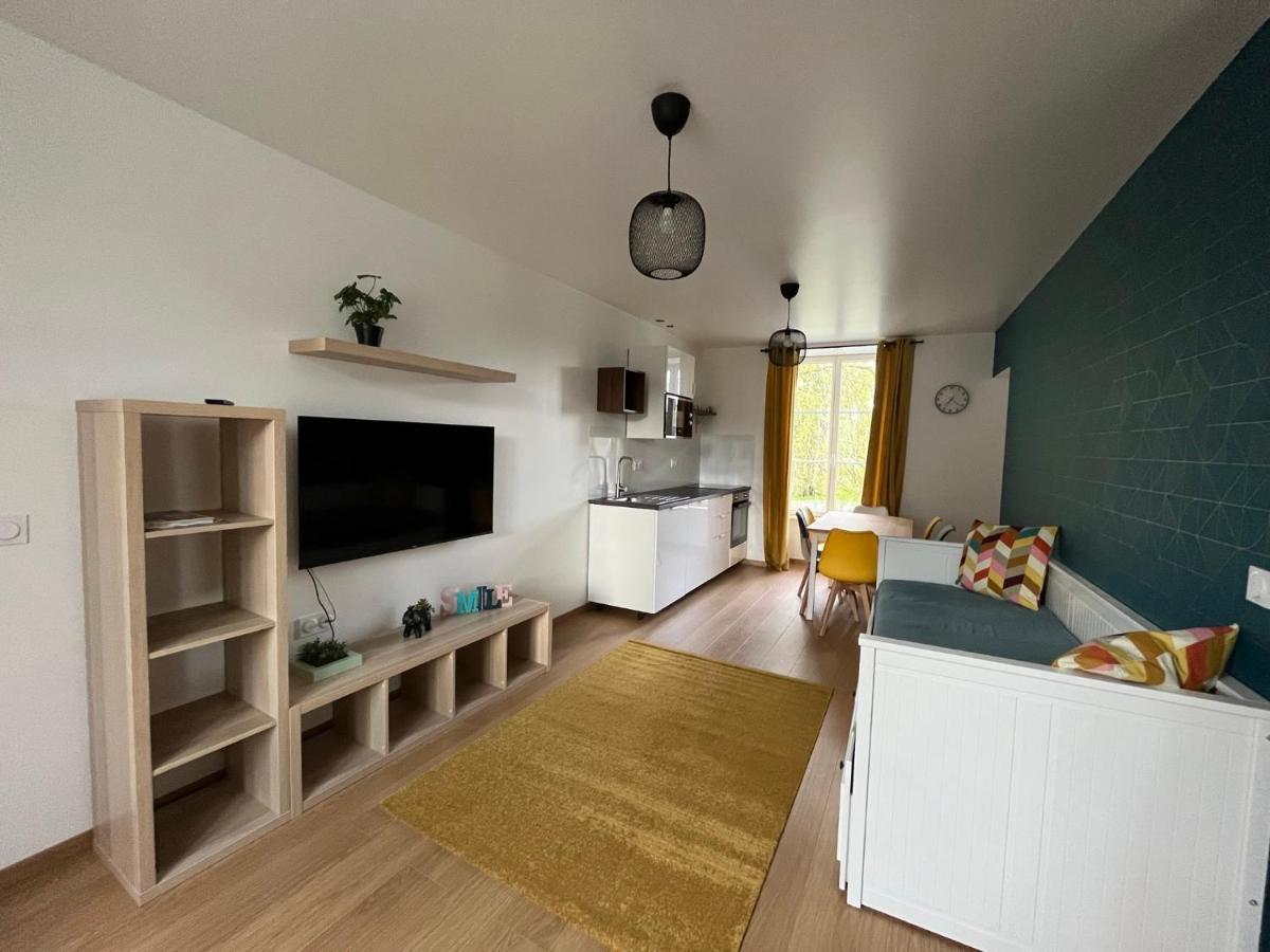 La Maison Des Amis En Normandie Pontfarcy Εξωτερικό φωτογραφία