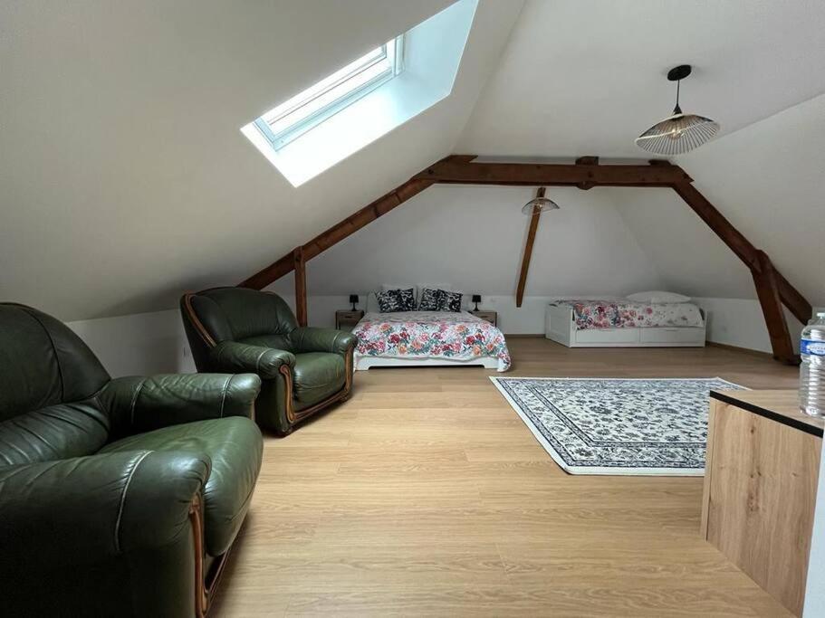 La Maison Des Amis En Normandie Pontfarcy Εξωτερικό φωτογραφία